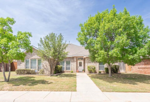 Homes For Sale - 5214 Greathouse Ave<br/> Midland, TX 79707