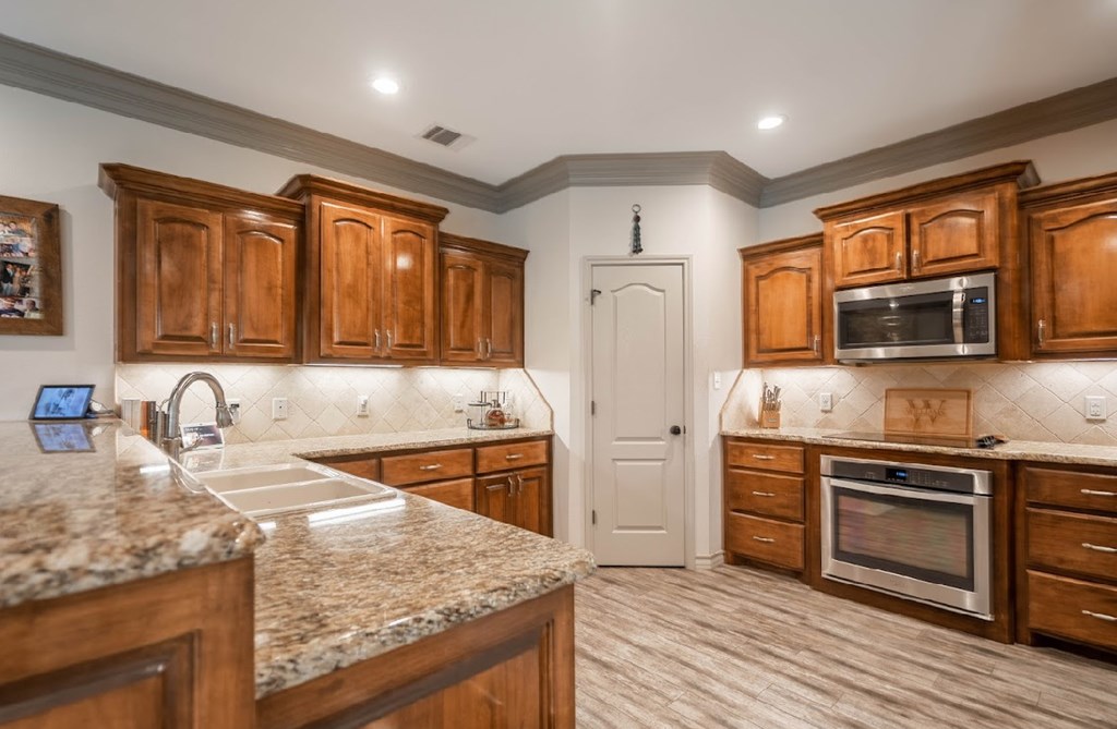 4402 Guadalupe St, Midland, Texas image 7
