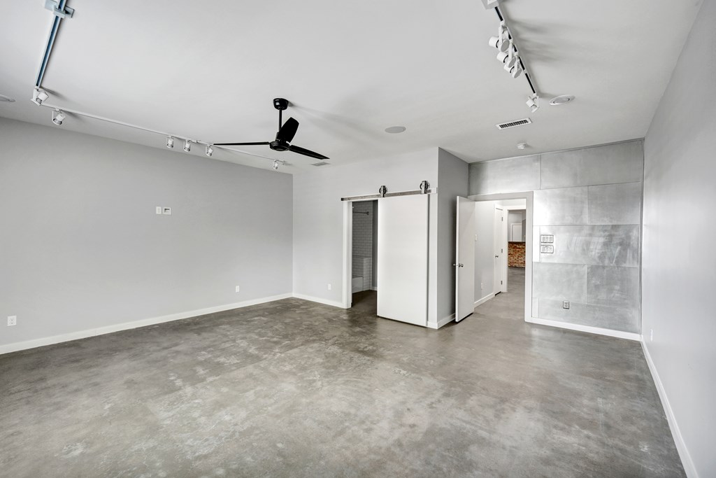 1 Lafayette Place, Midland, Texas image 25