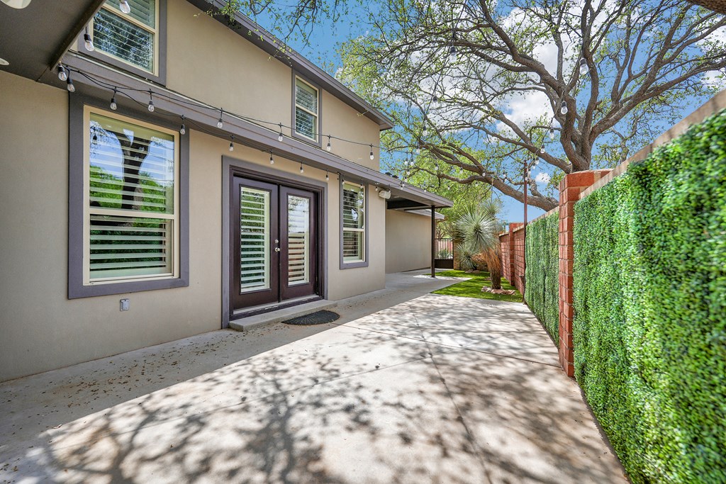 1 Lafayette Place, Midland, Texas image 5