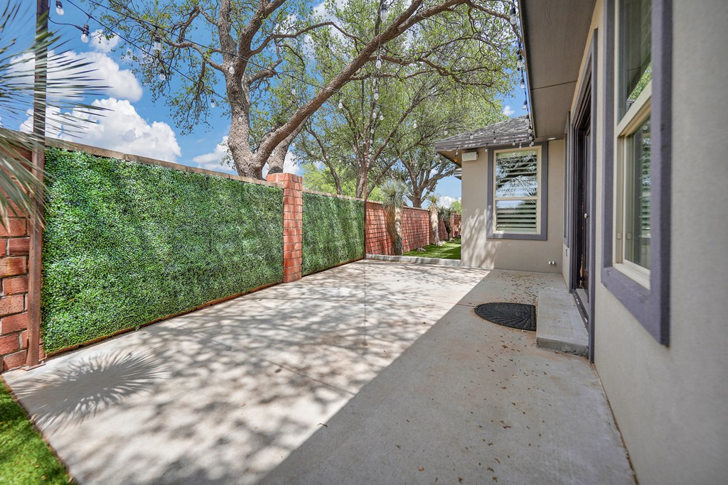 1 Lafayette Place, Midland, Texas image 4