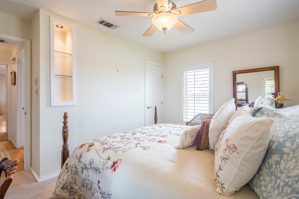 1211 W County Rd 125, Midland, Texas image 13