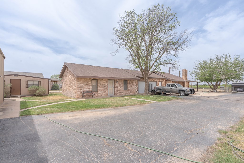 1211 W County Rd 125, Midland, Texas image 36
