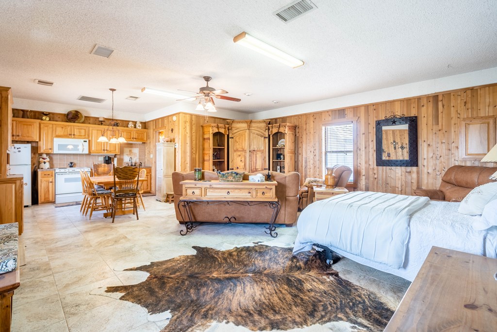 1211 W County Rd 125, Midland, Texas image 21