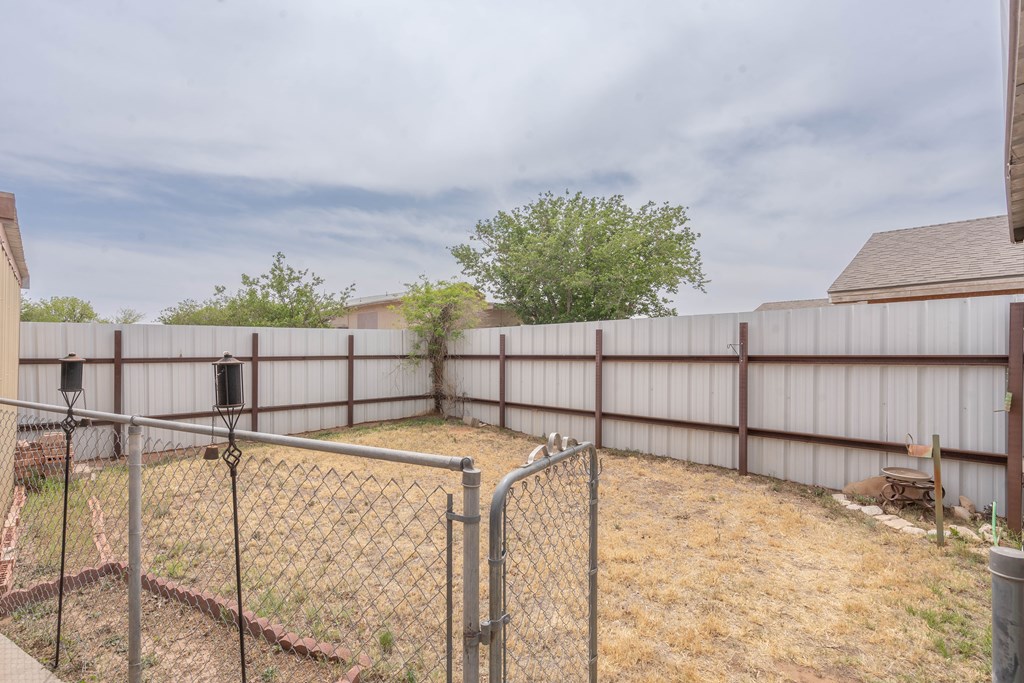 1211 W County Rd 125, Midland, Texas image 33