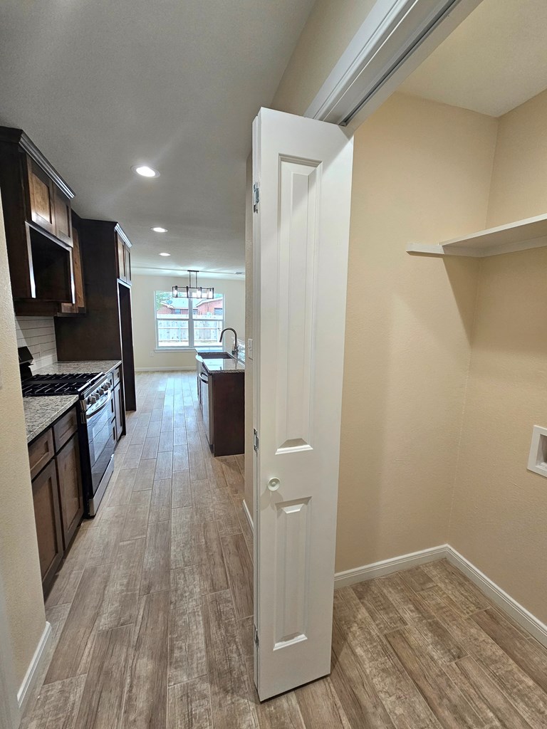 508 E Estes Ave, Midland, Texas image 23