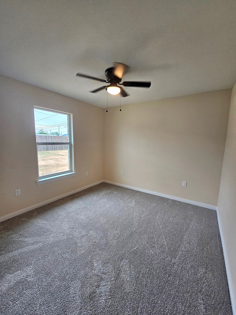 508 E Estes Ave, Midland, Texas image 25