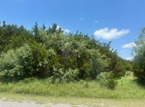 Vacant Land For Sale - 33059 Greenhills Dr<br/> Hill County, Whitney, TX 76692