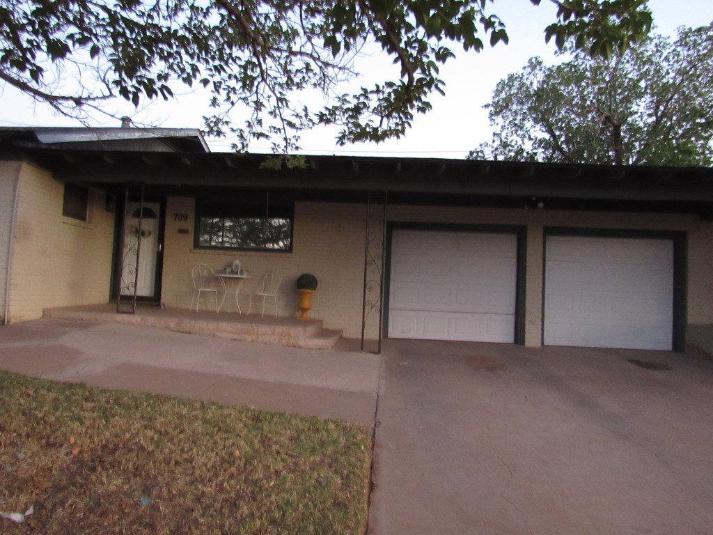 709 Sinclair Ave, Midland, Texas image 3