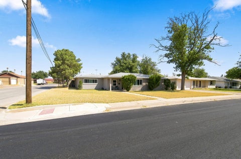 Homes For Rent - 1908 W Michigan Ave<br/> Midland, TX 79701