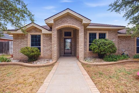 Homes For Sale - 5002 Apple Creek Road<br/> Midland, TX 79707