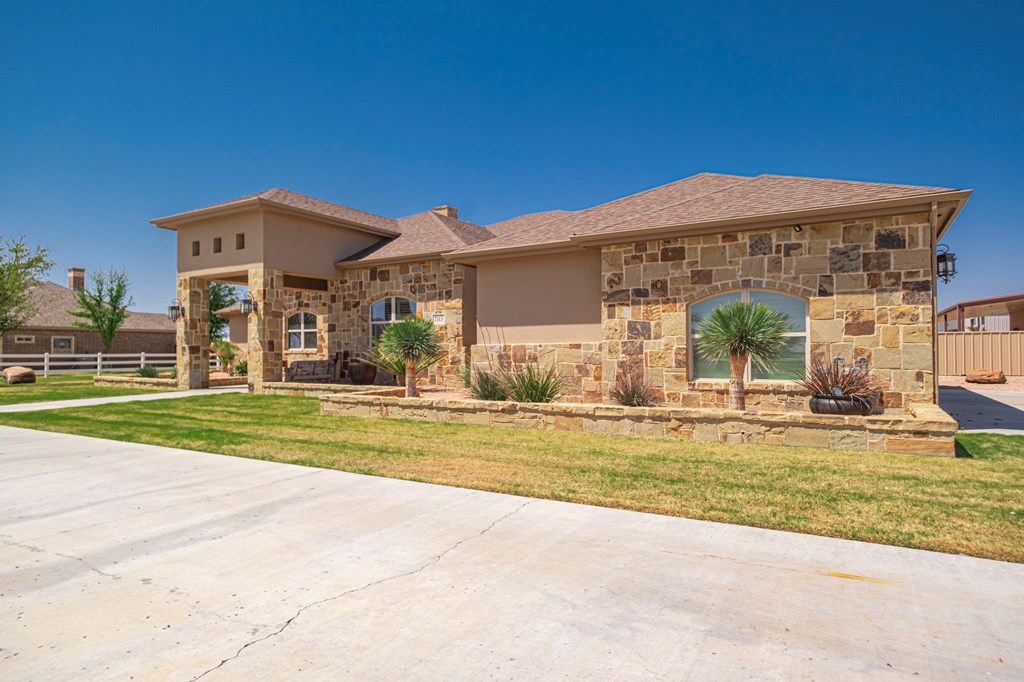 7113 E County Rd 114, Midland, Texas image 3