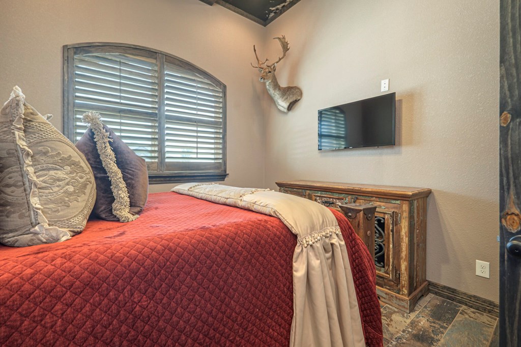 7113 E County Rd 114, Midland, Texas image 41