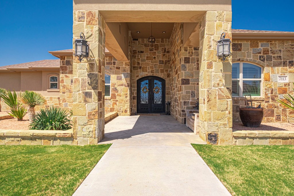 7113 E County Rd 114, Midland, Texas image 2