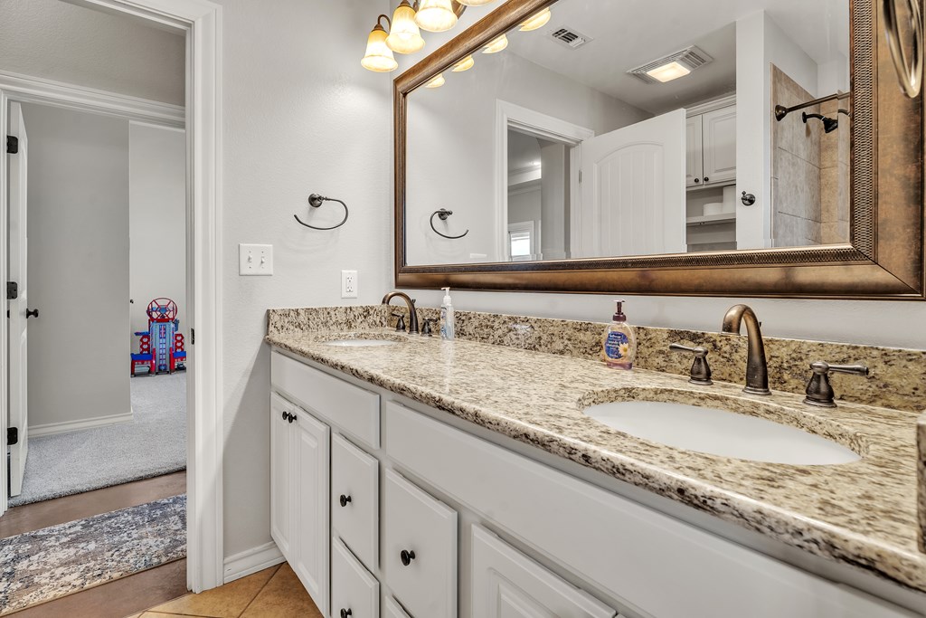 2194 Private Road 2200, Midland, Texas image 22