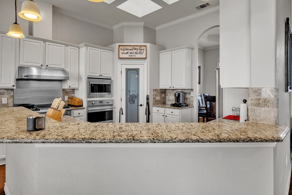 2194 Private Road 2200, Midland, Texas image 7