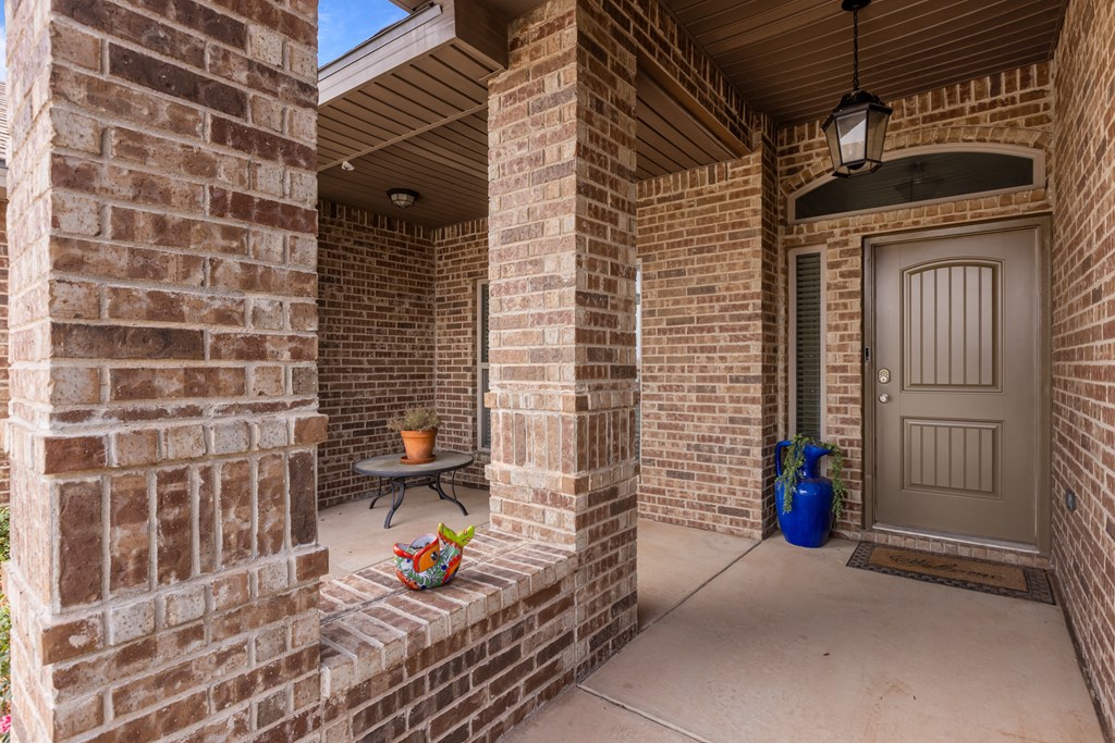 1306 Randolph Lane, Midland, Texas image 4