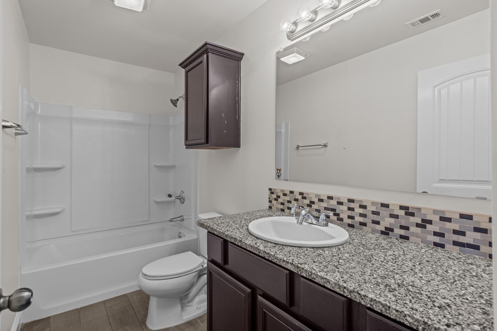 1306 Randolph Lane, Midland, Texas image 18