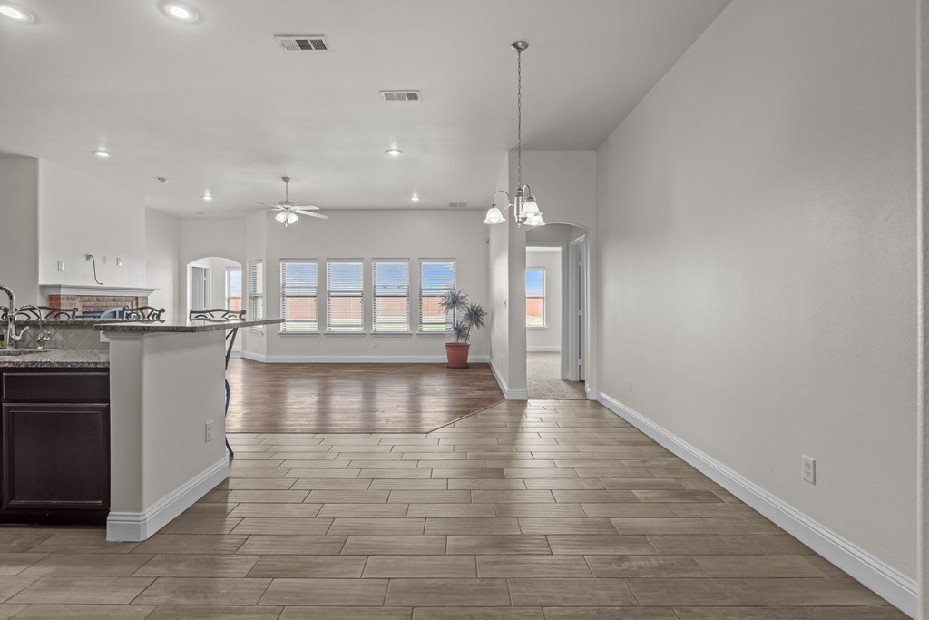 1306 Randolph Lane, Midland, Texas image 8