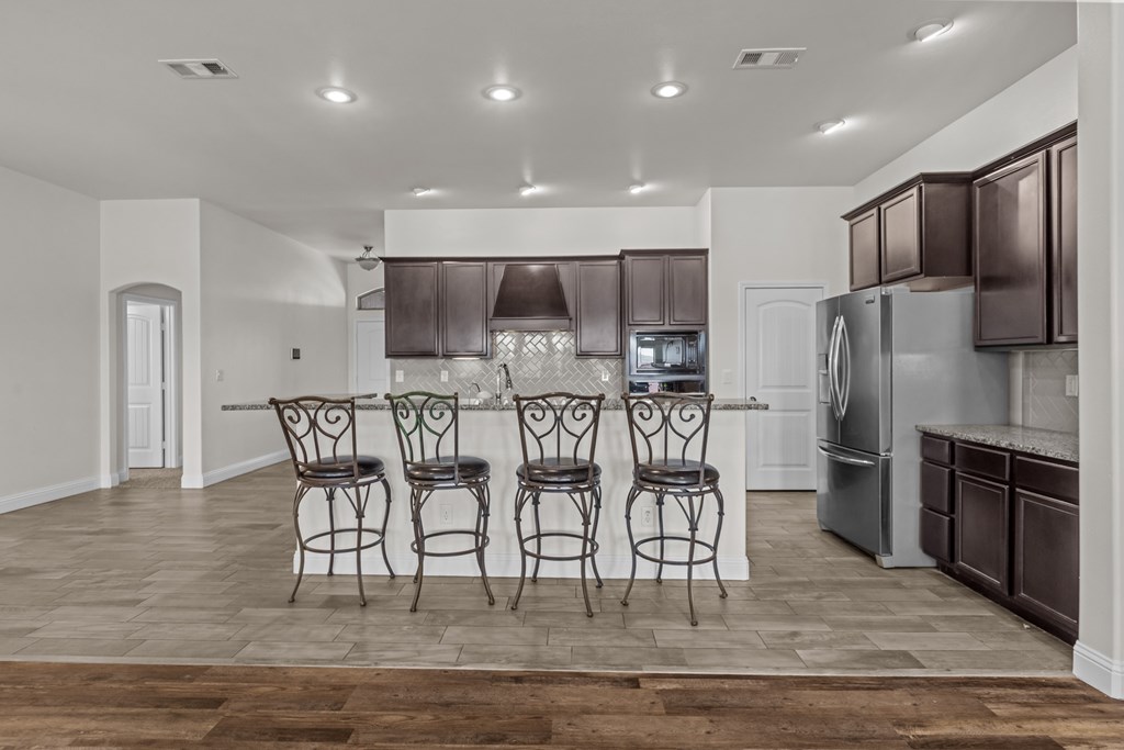 1306 Randolph Lane, Midland, Texas image 12