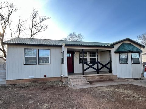 Homes For Sale - 1109 NW 4th St<br/> Andrews, TX 79714
