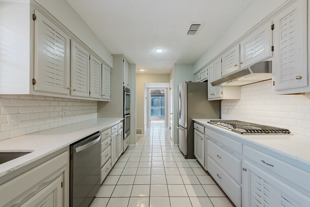 4106 Dyer Circle, Midland, Texas image 13