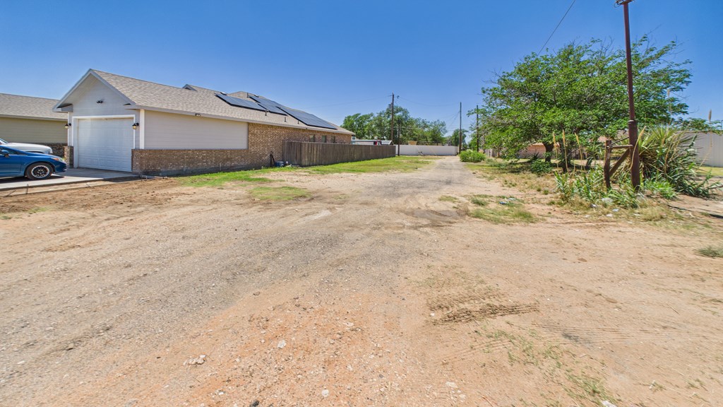 930 S Crane Ave, Odessa, Texas image 2