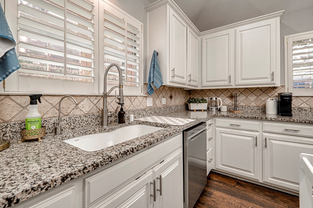 5010 Bluebird Branch Court, Midland, Texas image 37