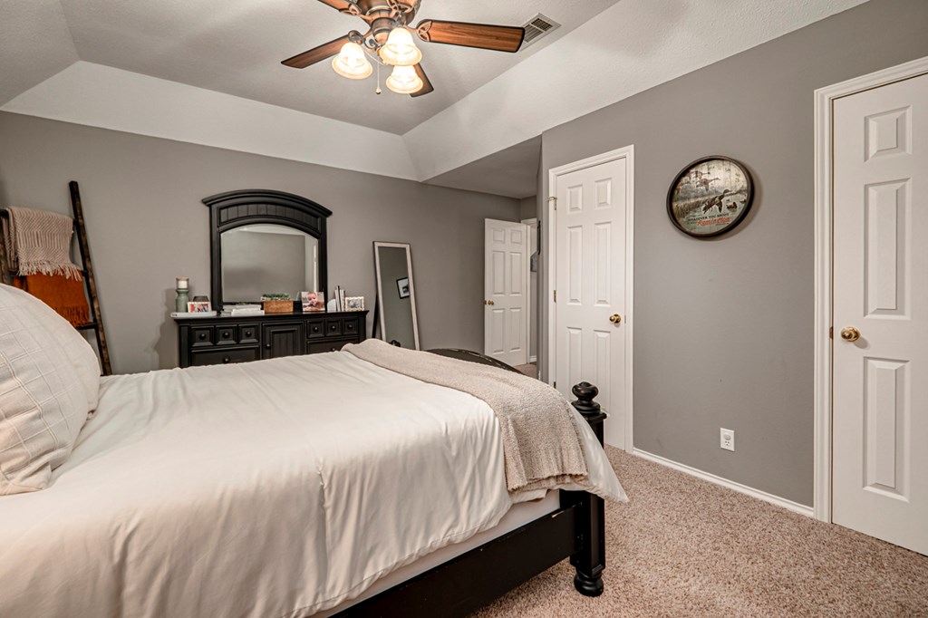 5010 Bluebird Branch Court, Midland, Texas image 8