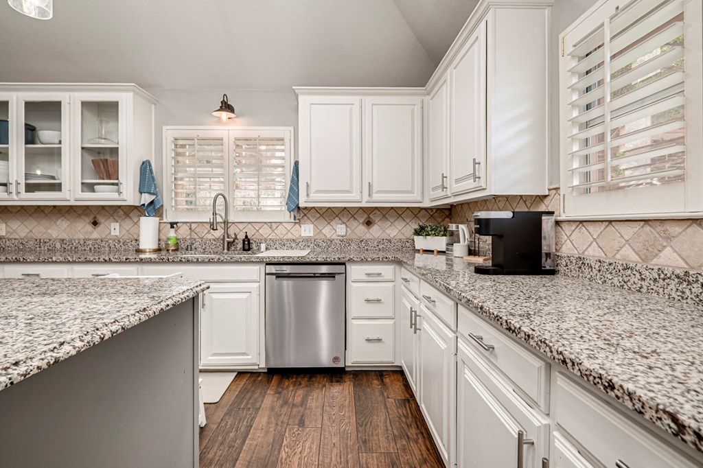 5010 Bluebird Branch Court, Midland, Texas image 33