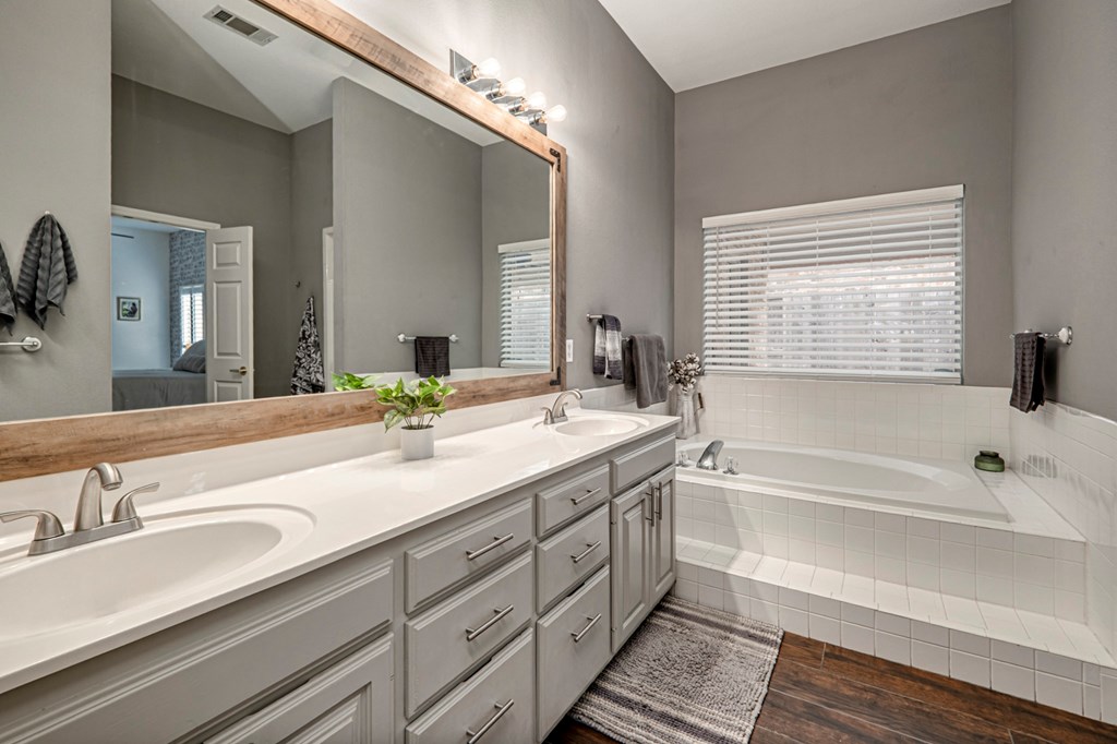 5010 Bluebird Branch Court, Midland, Texas image 24