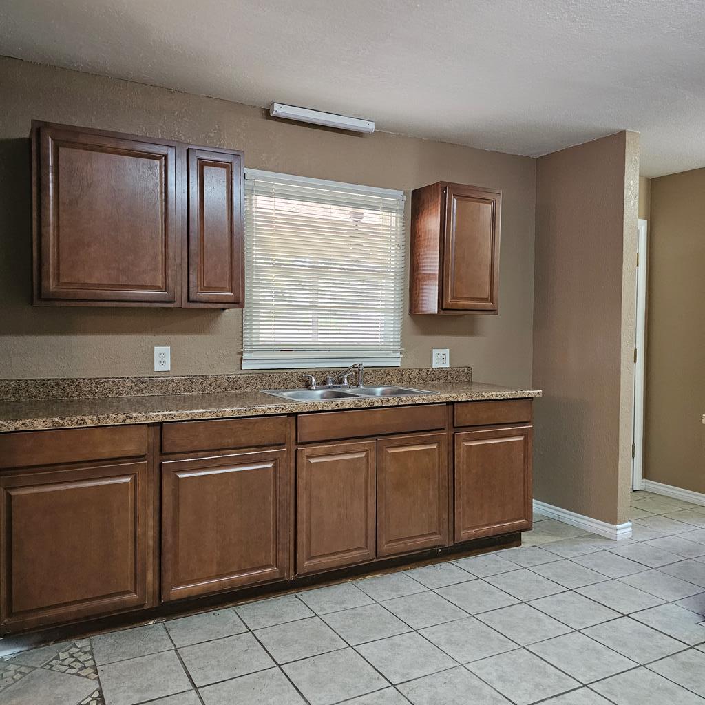 801 W Golf Course Rd, Midland, Texas image 6