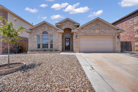 Homes For Sale - 1405 Cerrillos Ave<br/> Midland, TX 79705