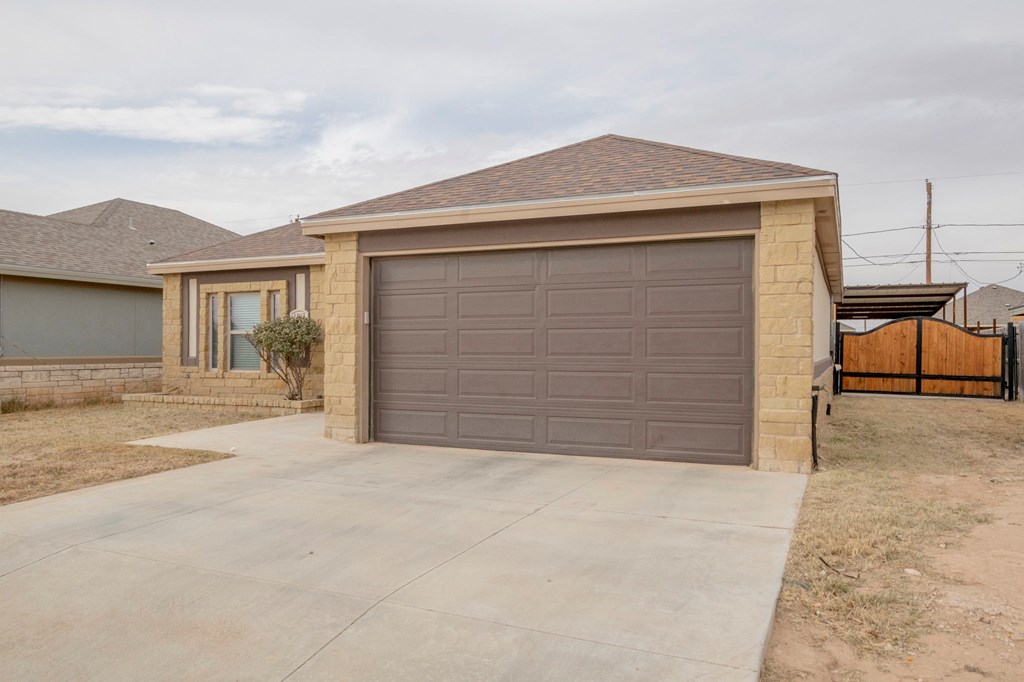 1303 E Pine Ave, Midland, Texas image 3