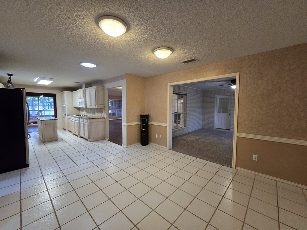 4908 Timber Court, Midland, Texas image 10
