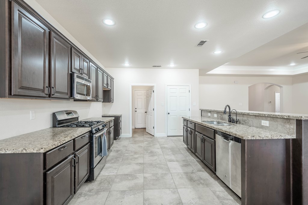 6111 Indigo Sky Ct, Midland, Texas image 9