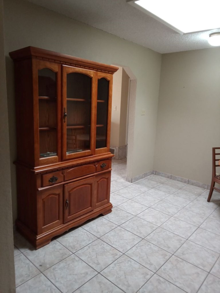 1607 E Pecan Ave, Midland, Texas image 14