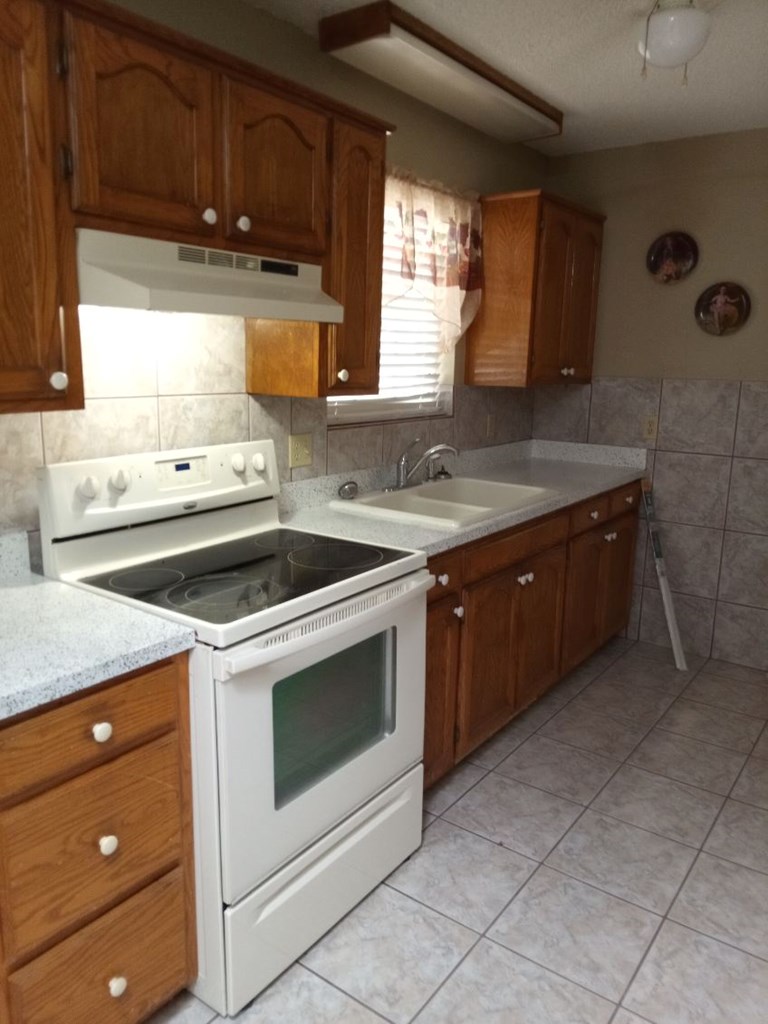 1607 E Pecan Ave, Midland, Texas image 13