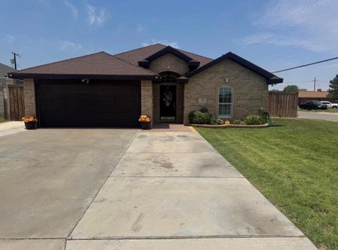 Homes For Rent - 400 W Dengar Ave<br/> Midland, TX 79705