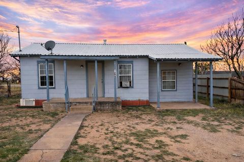 Homes For Sale - 1208 Harding St<br/> Big Spring, TX 79720