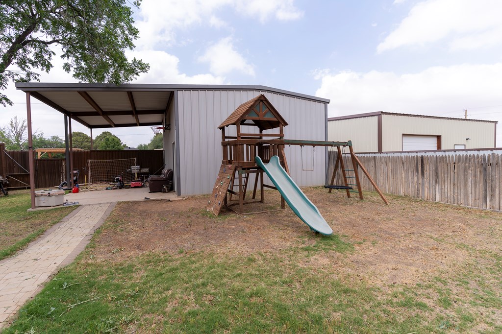 10905 E County Rd 107, Midland, Texas image 22