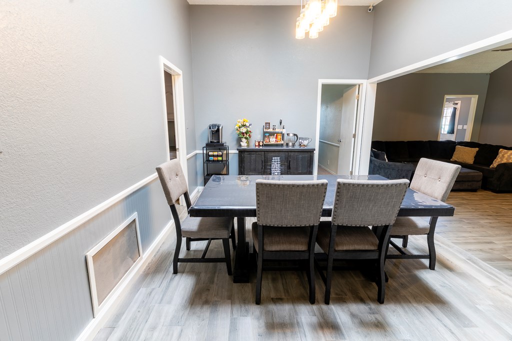 10905 E County Rd 107, Midland, Texas image 8