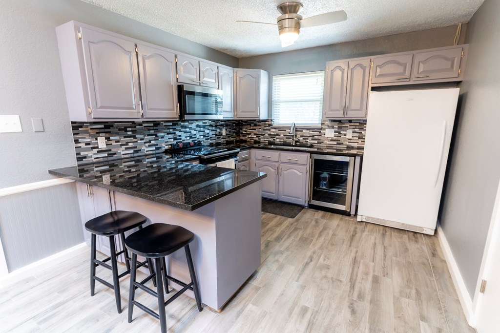 10905 E County Rd 107, Midland, Texas image 7