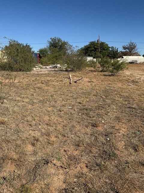 Vacant Land For Sale - 208 N Ave U<br/> Snyder, TX 79549