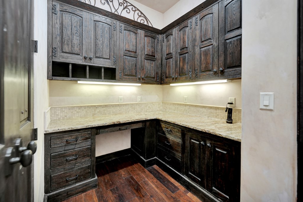 2304 Texland Circle, Midland, Texas image 33