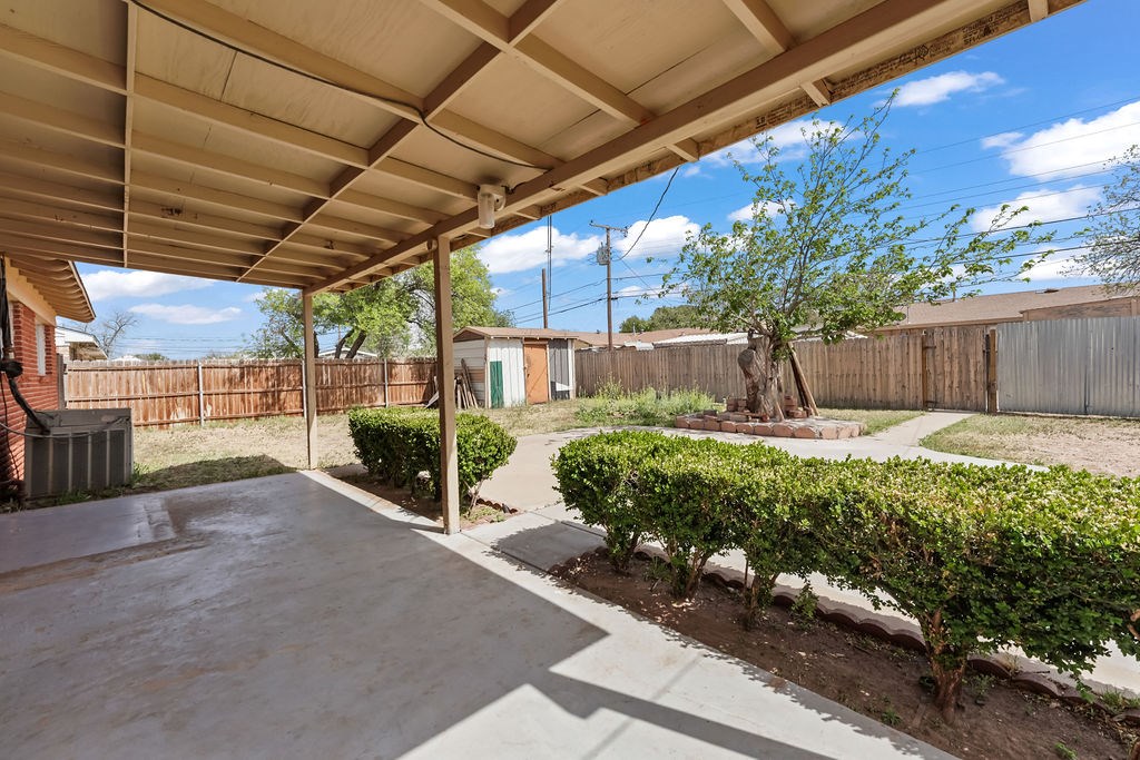 4309 Douglas, Midland, Texas image 17