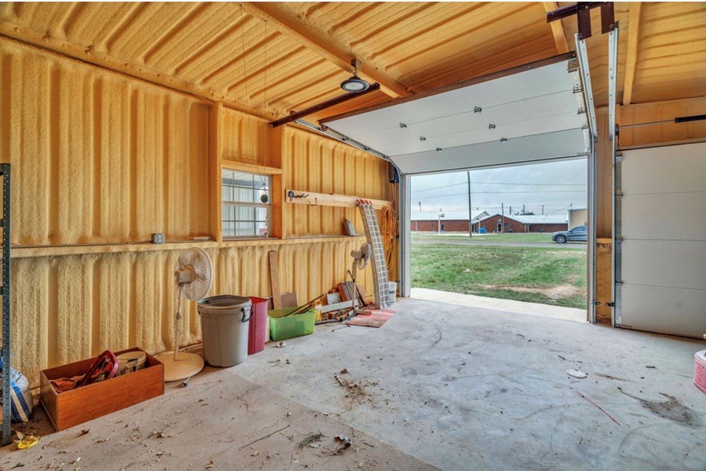 312 N Main St, Coahoma, Texas image 36