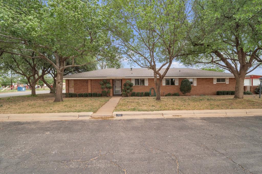 312 N Main St, Coahoma, Texas image 1