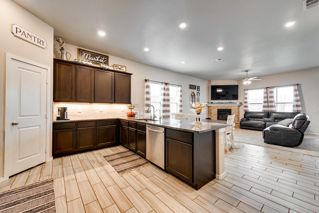 6823 Husk St, Midland, Texas image 10