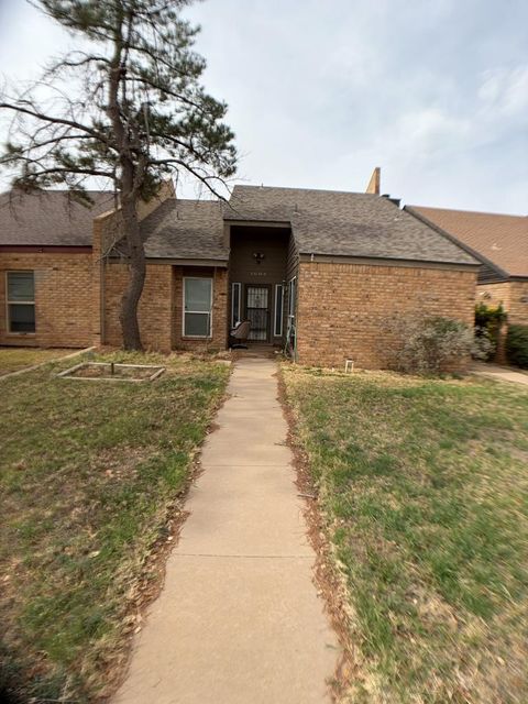 Townhouse For Sale - 1005 Godfrey St<br/> Midland, TX 79703